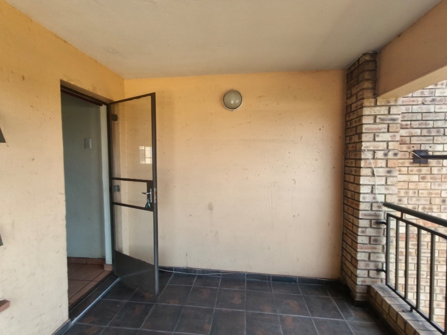2 Bedroom Property for Sale in Vaalpark Free State